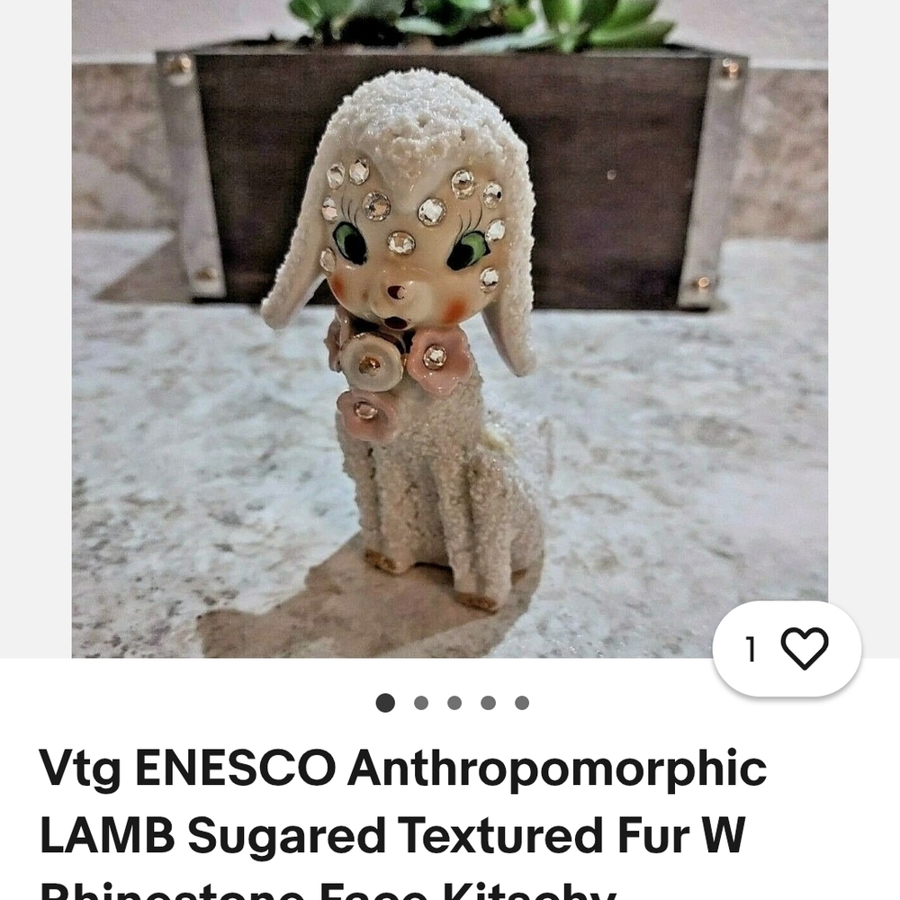 Sugar Textured For Lamb With Rhinestone - Picture 3 of 3